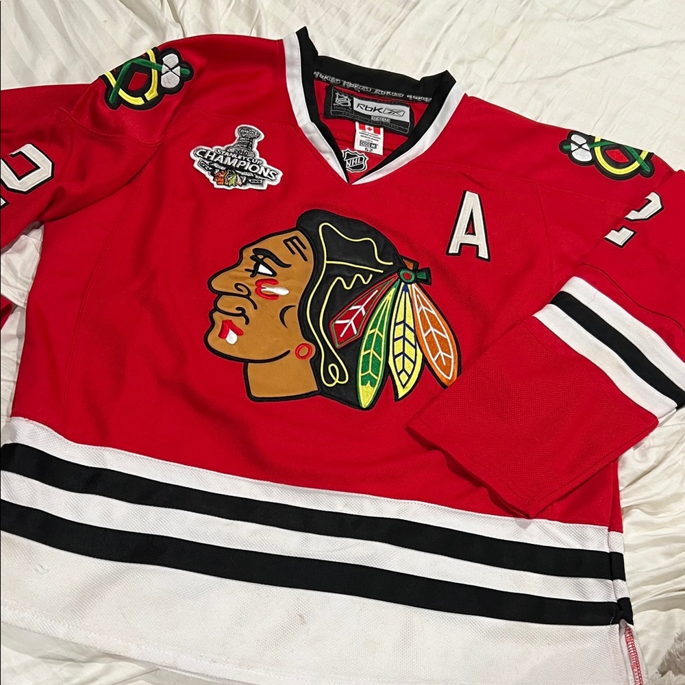Reebok Red Blackhawks Keith #2       2010 Stanley Cup Champion Jersey